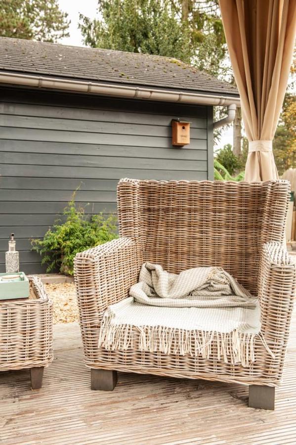 Prachtige Chalet Wabi Sabi Aan Het Water! 질 외부 사진